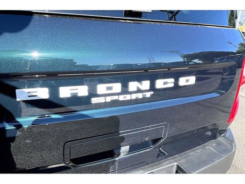 Used 2023 Ford Bronco Sport Outer Banks w/ Tech Package AWD/4WD image 9