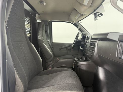 Used 2024 Chevrolet Express 2500 w/ Driver Convenience Package RWD image 10