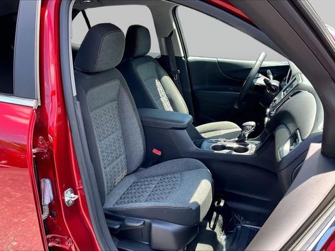 Used 2024 Chevrolet Equinox LT w/ LPO, Floor Liner Package FWD image 8