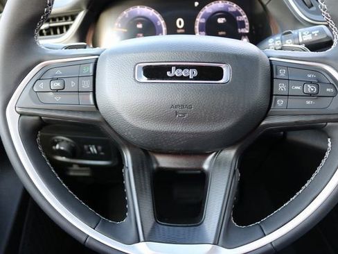 New 2025 Jeep Grand Cherokee L Altitude RWD image 22