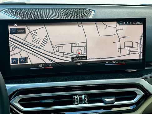 Certified 2023 BMW 330i Sedan w/ Premium Package image 19