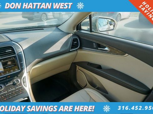 Used 2019 Lincoln Nautilus Select image 16