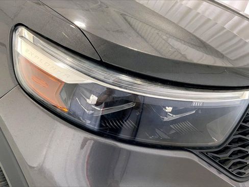 Used 2020 Ford Explorer ST w/ ST Street Pack image 12
