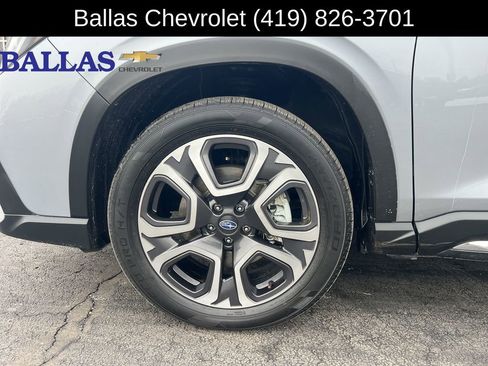 Used 2023 Subaru Ascent Limited AWD/4WD image 32