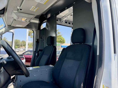 Used 2020 Ford Transit 250 Medium Roof RWD image 24