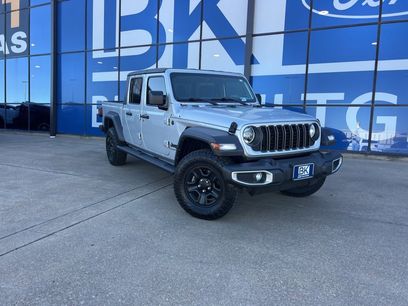 Used 2024 Jeep Gladiator Sport
