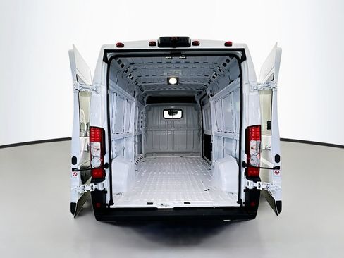 New 2026 RAM ProMaster 2500 w/ Convenience Group FWD image 15