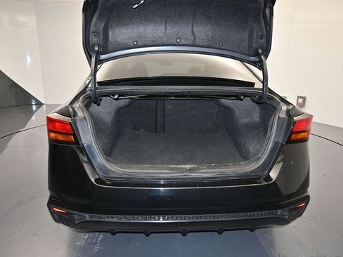 Used 2019 Nissan Altima 2.5 S FWD image 23