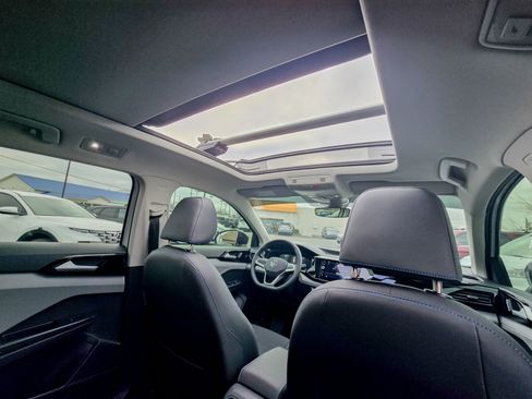 Used 2024 Volkswagen Taos SE w/ Taos Adventure Package image 45