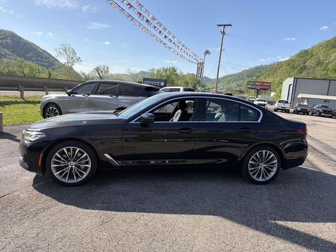 Used 2022 BMW 530i xDrive w/ Premium Package AWD/4WD image 8