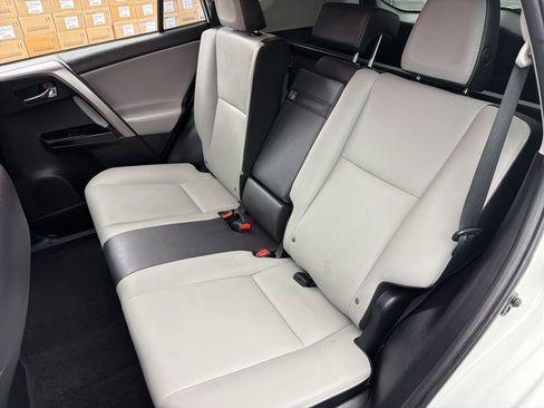 Used 2018 Toyota RAV4 Limited image 20