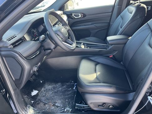 New 2026 Jeep Compass Limited image 20