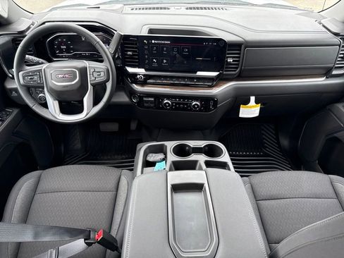 Used 2025 GMC Sierra 1500 Elevation AWD/4WD image 13
