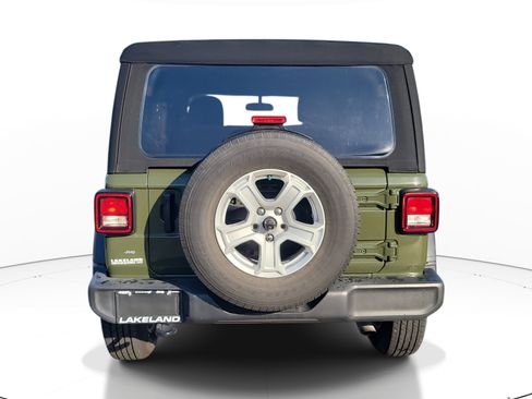 Used 2021 Jeep Wrangler Sport AWD/4WD image 5