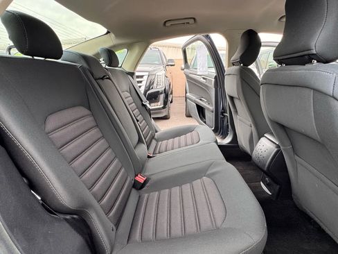 Used 2018 Ford Fusion SE image 15
