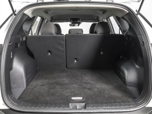 Used 2023 Hyundai Tucson SE image 38