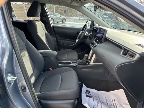 Certified 2023 Toyota Corolla Cross LE image 26