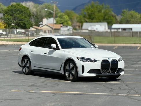 Certified 2023 BMW i4 eDrive35 w/ Premium Package image 3