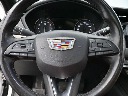 Used 2019 Cadillac XT4 Premium Luxury image 17