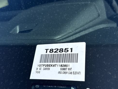 New 2026 GMC Canyon Elevation w/ Convenience Package image 36