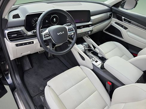 Used 2024 Kia Telluride SX image 23