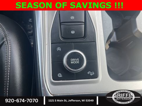 Used 2023 Ford Explorer XLT w/ Equipment Group 202A image 18