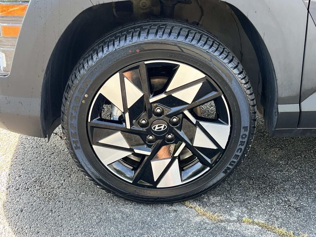 Used 2025 Hyundai Kona SEL AWD/4WD image 9