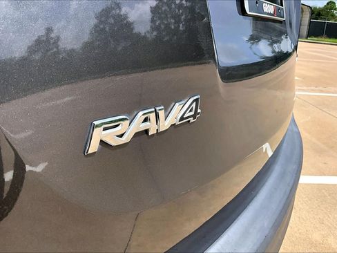 Used 2015 Toyota RAV4 XLE FWD image 28