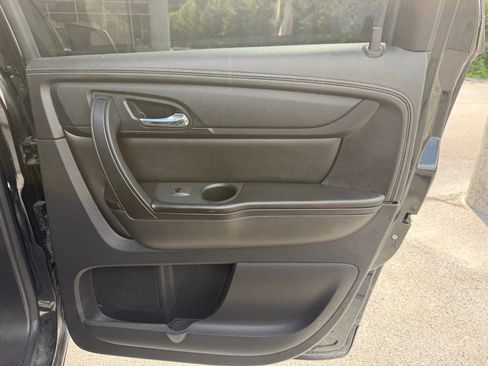 Used 2016 GMC Acadia SLE FWD image 12