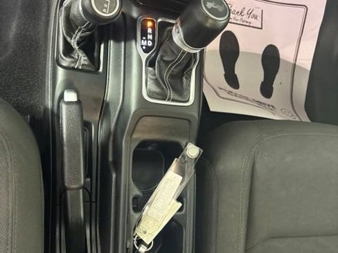 Used 2021 Jeep Wrangler Unlimited Sahara w/ LED Lighting Group AWD/4WD image 15