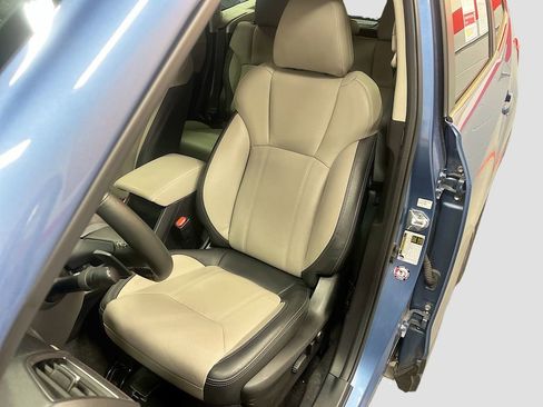 Used 2024 Subaru Forester Limited image 20