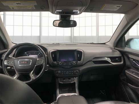 Used 2023 GMC Terrain AT4 image 12