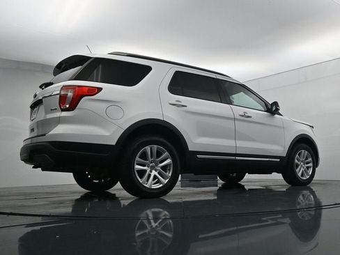 Used 2019 Ford Explorer XLT w/ Equipment Group 201A AWD/4WD image 36