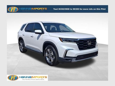 Used 2025 Honda Pilot EX-L image 1