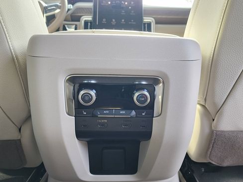 New 2026 GMC Yukon Denali w/ Denali Reserve Package image 57