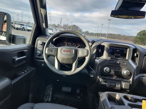 New 2026 GMC Sierra 2500 Pro w/ Convenience Package image 10