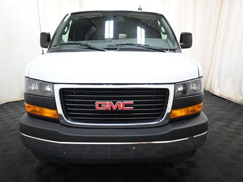 Used 2025 GMC Savana 2500 w/ Driver Convenience Package RWD image 2