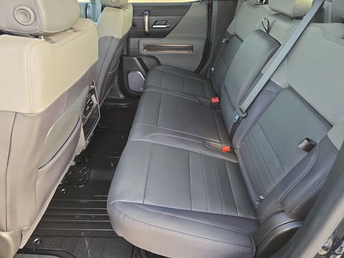 Used 2025 GMC Hummer EV 2X AWD/4WD image 15