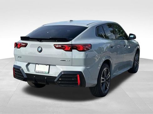 New 2027 BMW X2 xDrive28i AWD/4WD image 4