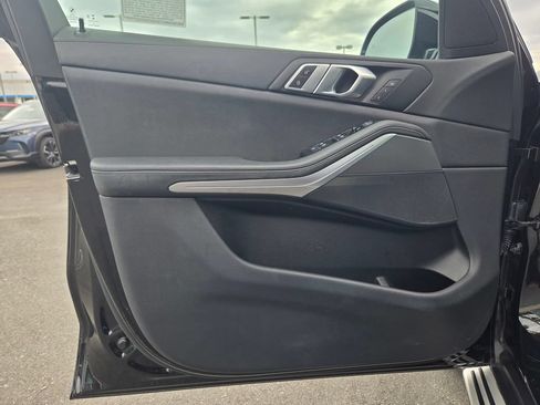 Used 2022 BMW X5 sDrive40i w/ Premium Package RWD image 17