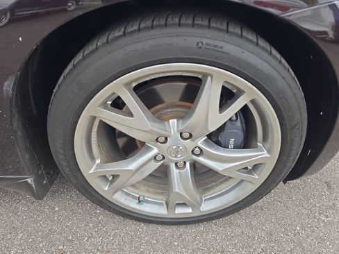 Used 2010 Nissan 370Z Touring w/ Sport Pkg RWD image 16