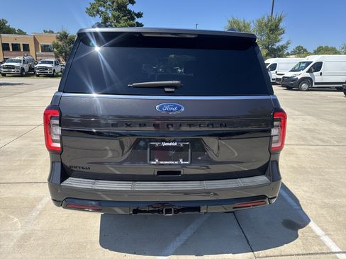 Used 2023 Ford Expedition Limited RWD image 8