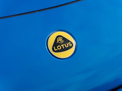 New 2026 Lotus Emira SE RWD image 12