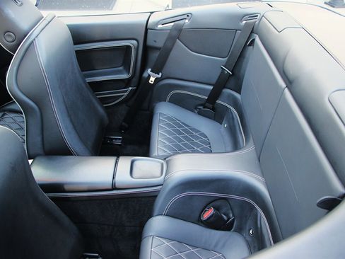 Used 2014 Ferrari California image 30