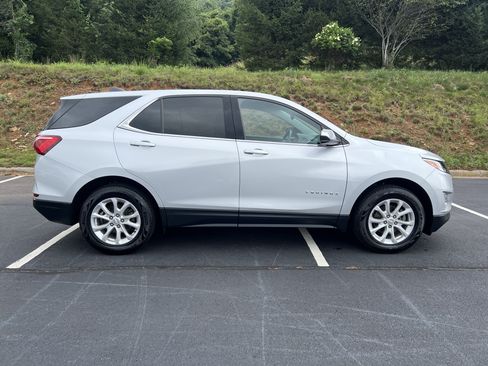 Used 2020 Chevrolet Equinox LT AWD/4WD image 4