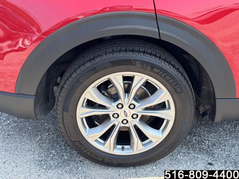 Used 2023 Ford Explorer XLT w/ Equipment Group 202A AWD/4WD image 12