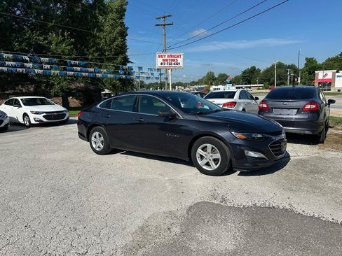 Used 2023 Chevrolet Malibu LS FWD image 3