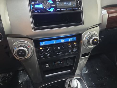 Used 2019 Toyota 4Runner Limited AWD/4WD image 22
