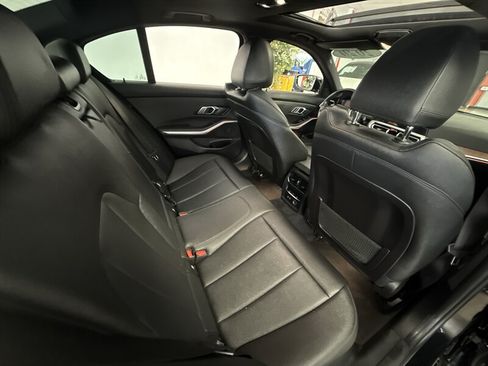 Used 2020 BMW 330i Sedan w/ Convenience Package RWD image 25