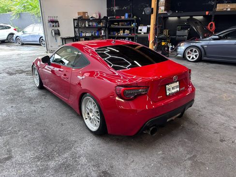 Used 2013 Scion FR-S RWD image 4